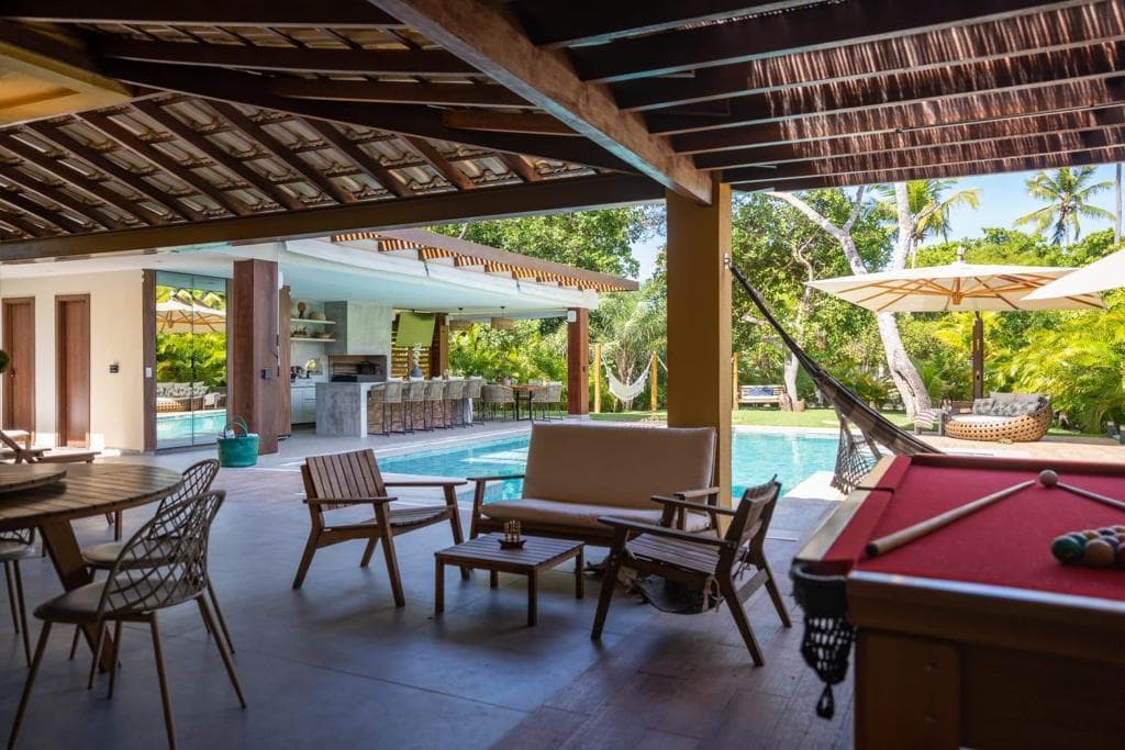 Sala de jantar com ambiente sofisticado